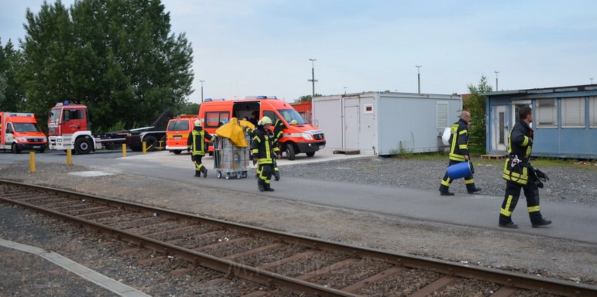 Kesselwagen undicht Gueterbahnhof Koeln Kalk Nord P098.JPG